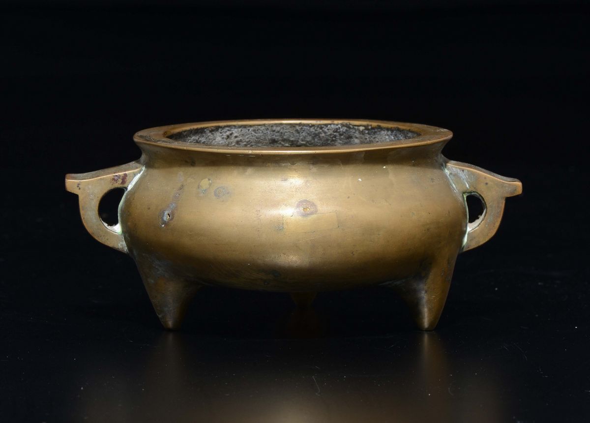 Incensiere in Bronzo Tripode a Doppia Ansa, Cina, Dinastia Qing, Fine XVII Secolo