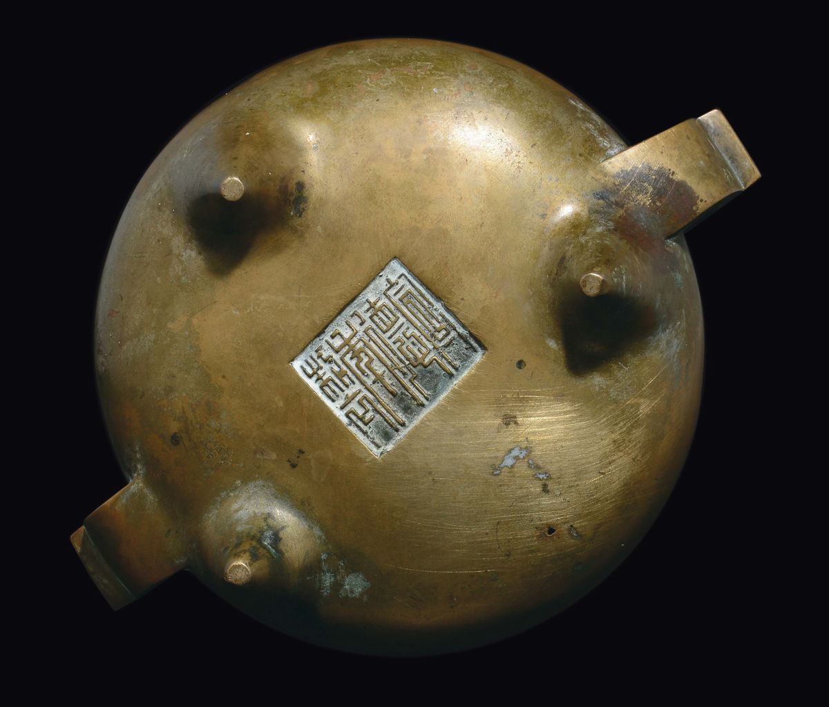 Incensiere in Bronzo Tripode a Doppia Ansa, Cina, Dinastia Qing, Fine XVII Secolo