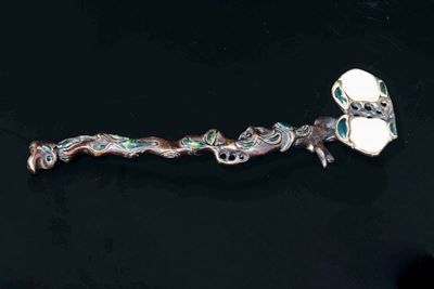 Ruyi in Bronzo con Innesti di Giada, Cina, Dinastia Qing, XIX Secolo