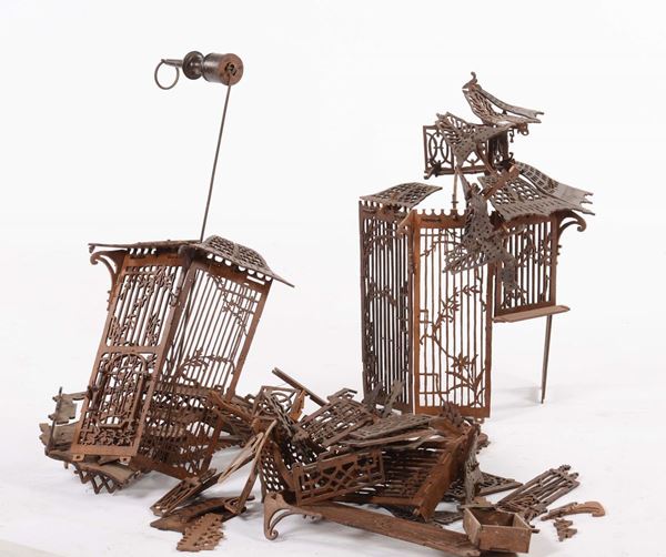 Gabbietta in legno traforato, India XX secolo