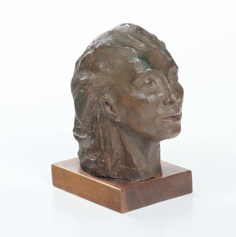 Testa femminile in bronzo , XX secolo  - Auction Fine Art - Cambi Casa d'Aste