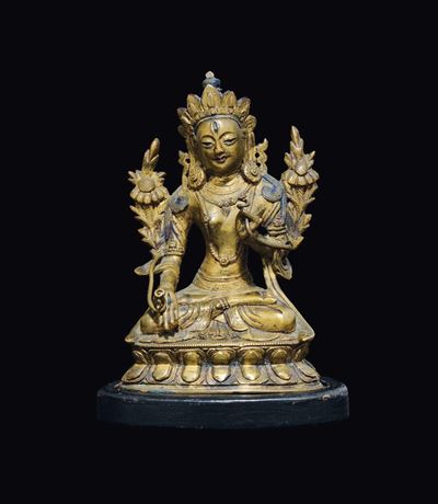 Figura in Bronzo Dorato Raffigurante Sita-tara Seduta su Doppio Fiore di Loto, Tibet, XVIII Secol...