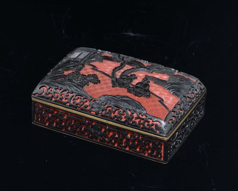 Scatola con coperchio in lacca rossa e nera con personaggi, Cina, XX secolo  - Asta Chinese Works of Art - Cambi Casa d'Aste