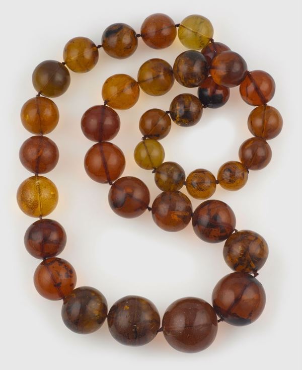 A natural amber necklace