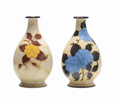 Manufattura La Fenice (Albisola), Coppia di vasi in terracotta smaltata a decoro floreale, 1930 c...