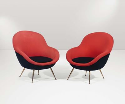 Coppia di Poltrone con Struttura in Legno, Rivestimenti in Tessuto e Supporti in Ottone