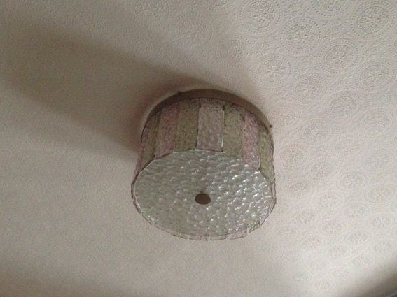 Lampada da soffitto in vetro rugoso rosa e verde , XX secolo  - Asta Asta a Tempo Antiquariato - Cambi Casa d'Aste