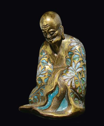 Figura di Luohan in Rame con Smalti Cloisonné, Cina, Dinastia Qing, Epoca Kangxi (1662-1722)