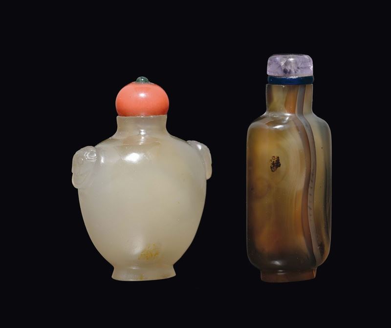 Due snuff bottles in agata bianca e gialla, Cina, Dinastia Qing, XIX secolo  - Asta Fine Chinese Works of Art - Cambi Casa d'Aste