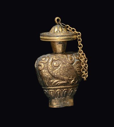 Snuff in Metallo Dorato con Dragone, Tibet, Inizio XIX Secolo