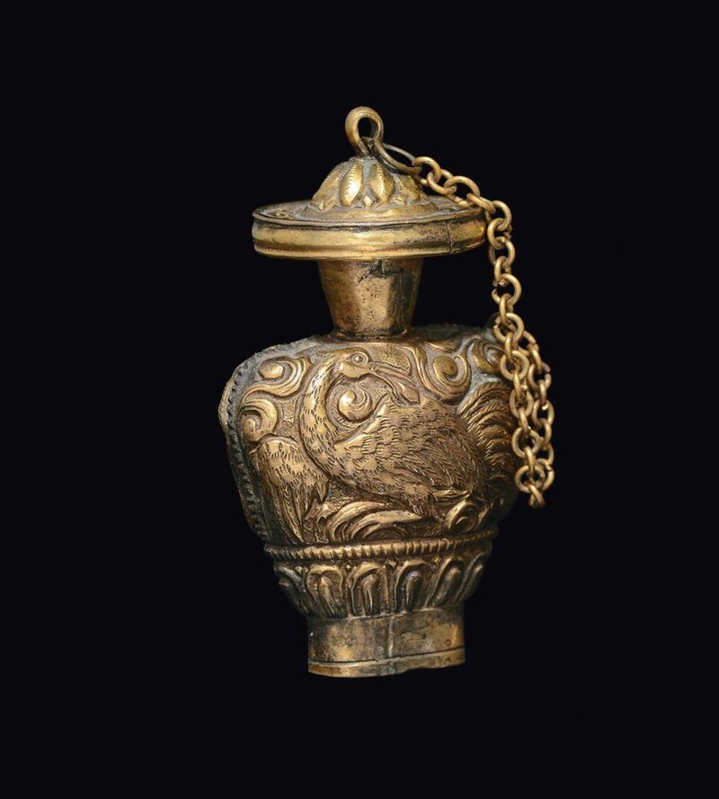 Snuff in metallo dorato con dragone, Tibet, inizio XIX secolo  - Asta Fine Chinese Works of Art - Cambi Casa d'Aste