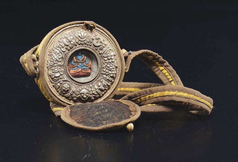 Ghau gau in rame con coperchio, Tibet, XIX secolo  - Asta Chinese Works of Art - Cambi Casa d'Aste