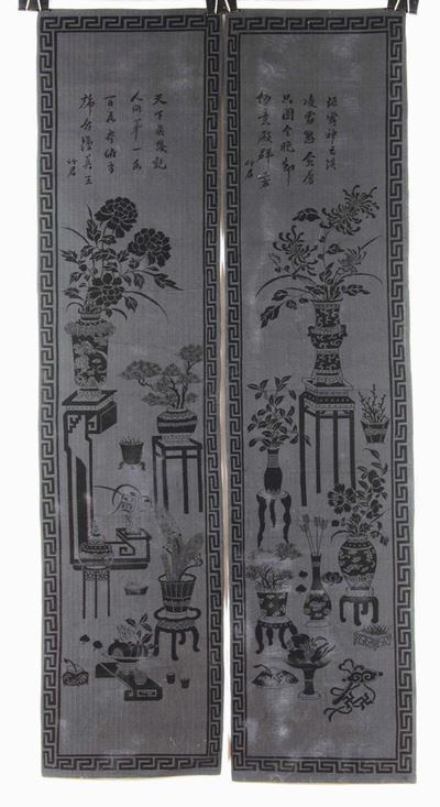Due Pannelli in Seta a Fondo Nero con Decoro di Vasi di Fiori ed Iscrizioni, Cina, XX Secolo