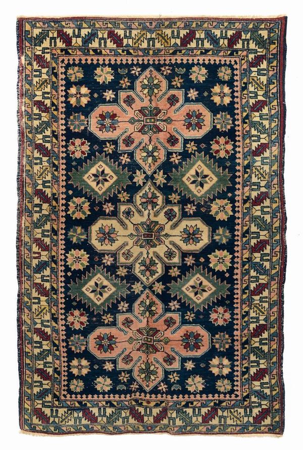 Tappeto caucasico Shirvan Karagali, inizio XX secolo