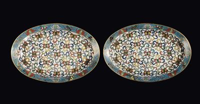 Coppia di Piccoli Vassoi Cloisonné, Cina, Dinastia Qing, Epoca Jiaqing (1796-1820)