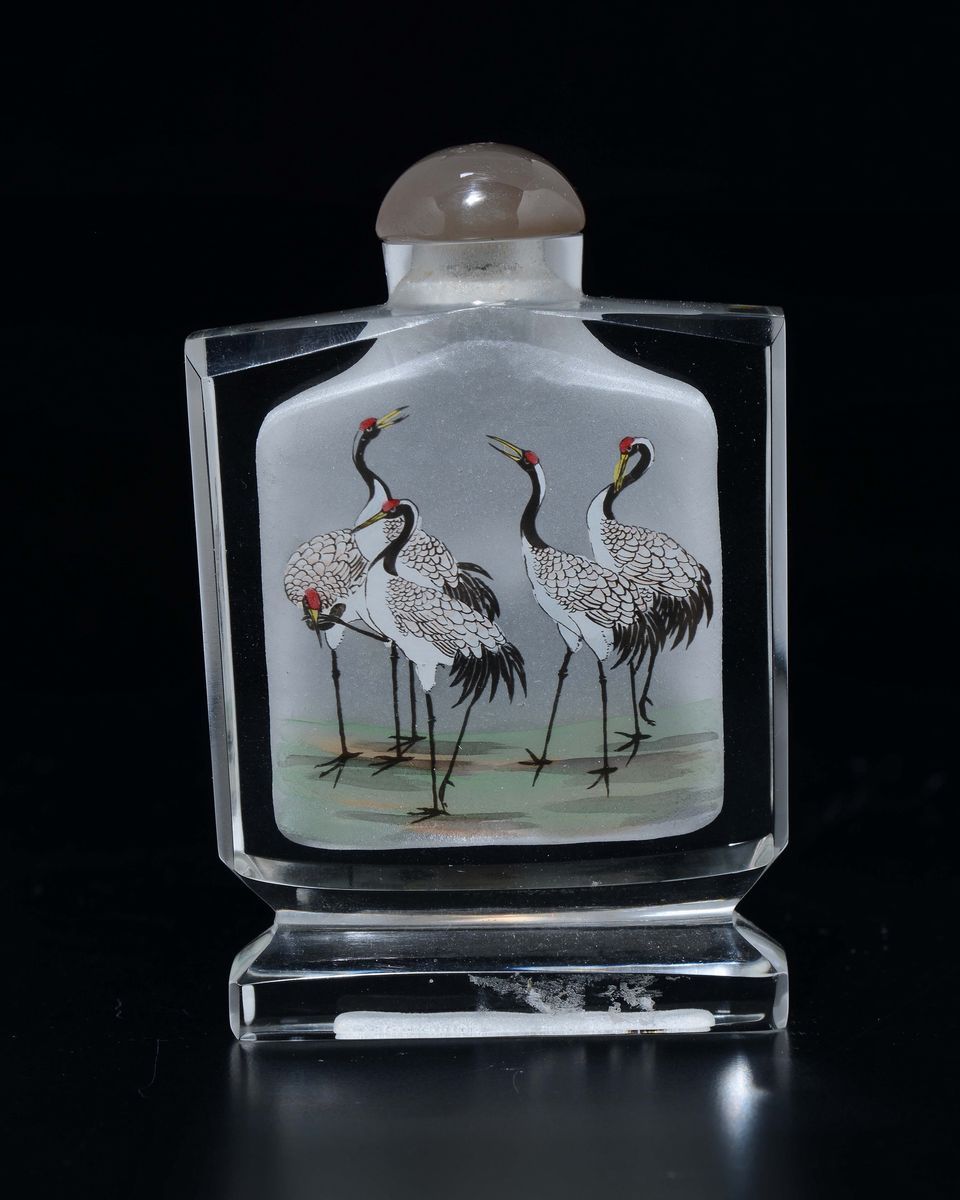 Lotto di Tredici Snuff Bottles in Vetro con Personaggi, Animali ed Iscrizioni, Cina, XX Secolo