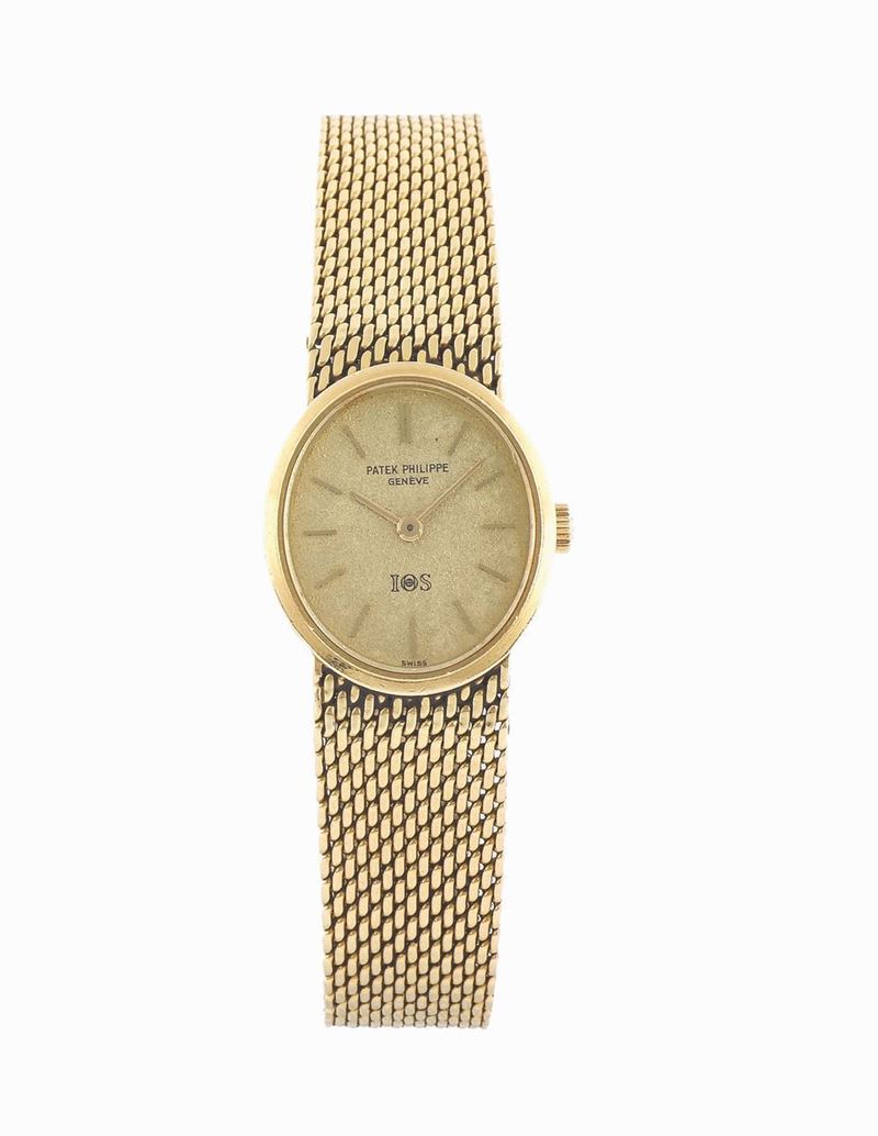 PATEK PHILIPPE, Ref.4109, case No. 2681462, 18K yellow gold lady's wristwatch with an 18K yellow gold integral weave link bracelet with an 18K deployant clasp. Made circa 1970.  - Auction Watches and Pocket Watches - Cambi Casa d'Aste