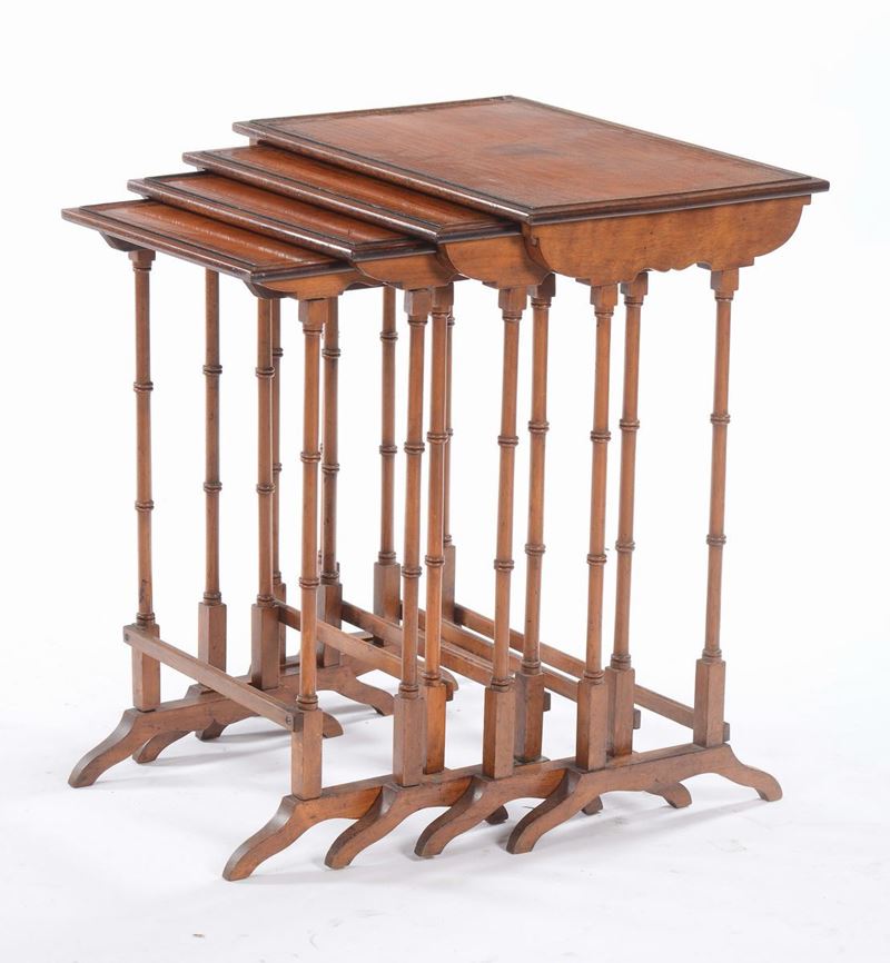 Quattro tavolini a nido, XIX secolo  - Asta Antiquariato - Cambi Casa d'Aste