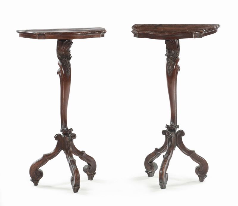 Coppia di gueridon in legno intagliato, XVIII secolo  - Asta Antiquariato - Cambi Casa d'Aste