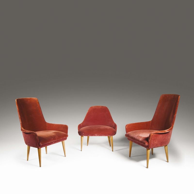 Gruppo di sedute in legno con rivestimenti in velluto.  - Asta Design - III - Cambi Casa d'Aste