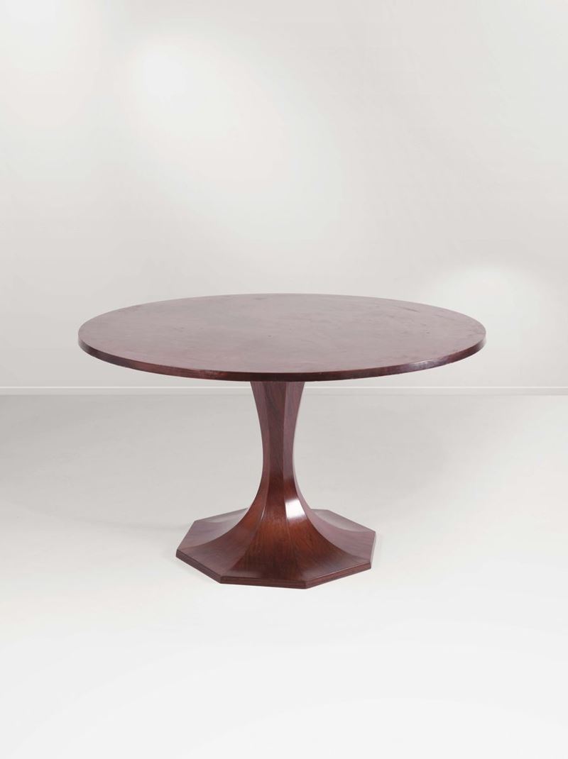 Tavolo in legno a gamba centrale.  - Asta Design - III - Cambi Casa d'Aste