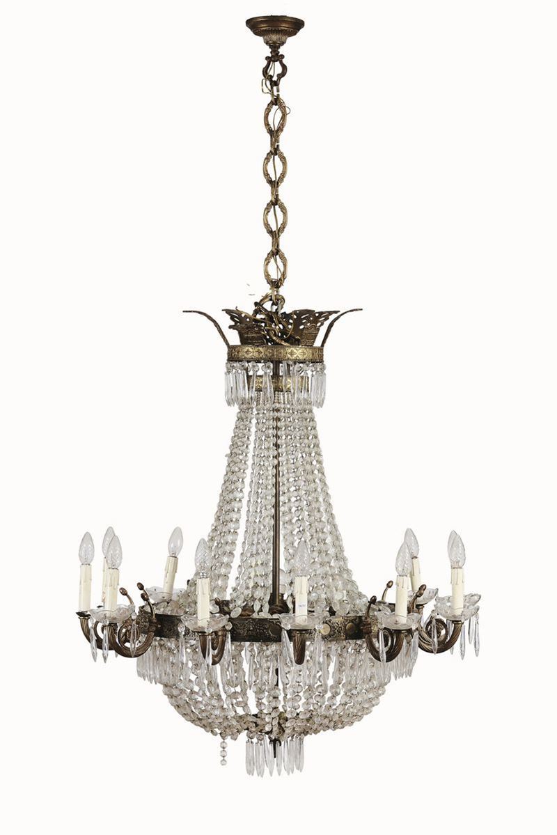 Lampadario a mongolfiera a dodici luci in metallo dorato e cristalli, XIX secolo  - Auction Antiques | Time Auction - Cambi Casa d'Aste