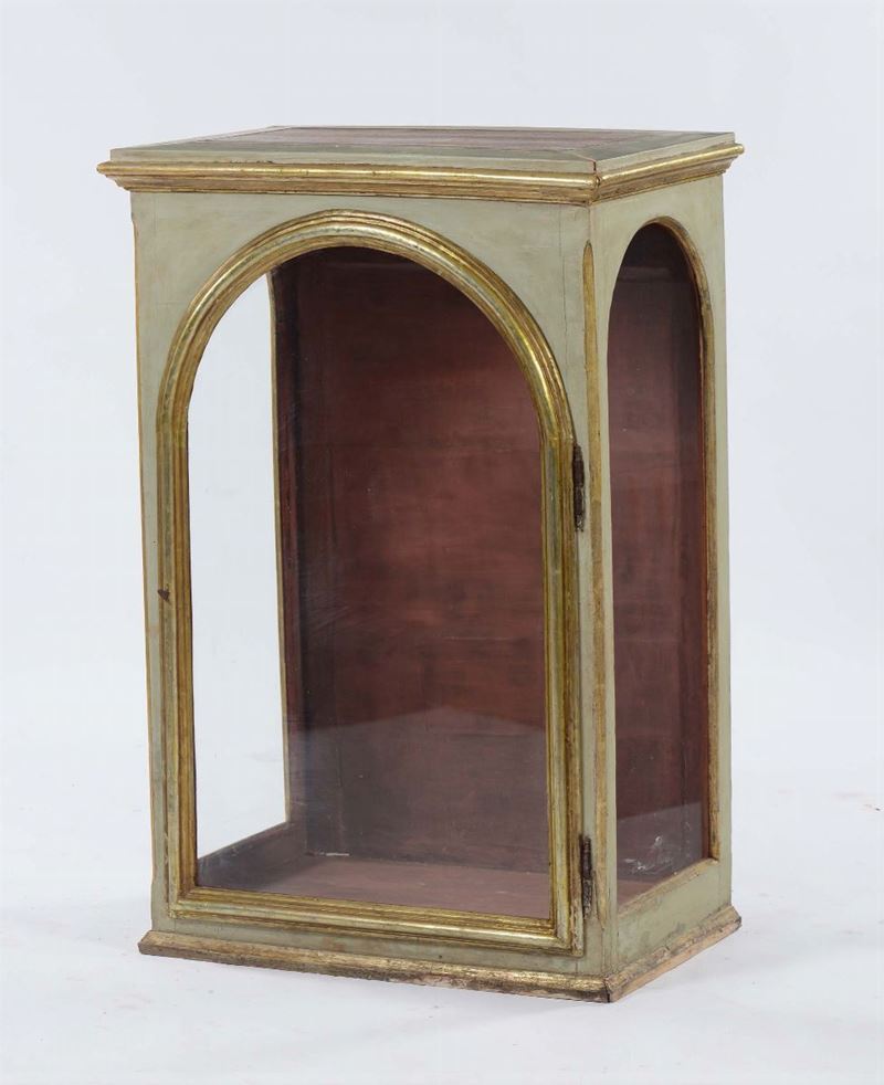 Vetrinetta ad un’anta in legno laccato, XIX secolo  - Asta Asta a Tempo Antiquariato - Cambi Casa d'Aste