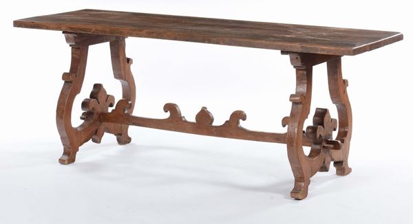 Tavolo fratina in noce, XIX secolo