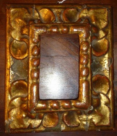 Piccola Cornice Intagliata, Laccata e Dorata, Spagna XVII Secolo