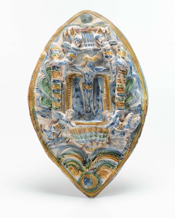 Due acquasantiere in maiolica policroma, XVIII-XIX secolo