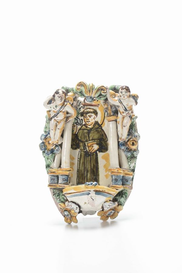 Due acquasantiere in maiolica policroma, XVIII-XIX secolo