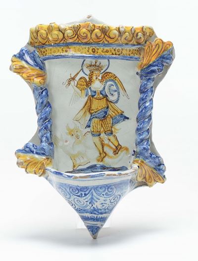 Due Acquasantiere in Maiolica Policroma, XVIII-XIX Secolo