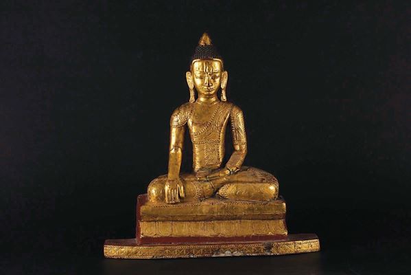 Buddha scolpito in legno laccato e dipinto, Thailandia, XX secolo