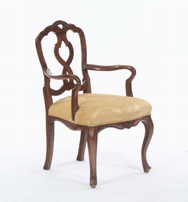Poltroncina in noce, XIX secolo