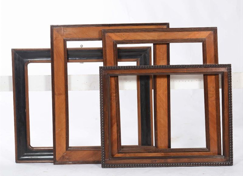 Quattro cornici in legno intagliato, XX secolo  - Auction Fine Old Frames - Cambi Casa d'Aste