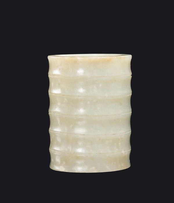 A Celadon jade cylinder, China, Qing Dynasty, XVIII secolo