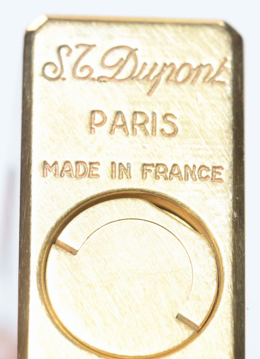 Accendino Dupont, Parigi, Francia