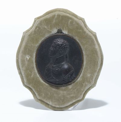 Medaglia Circolare Sbalzata con Profilo di Napoleone, XIX Secolo