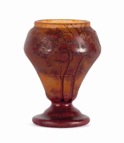 Daum, Vaso a balaustro con decoro a cammeo e a smalti