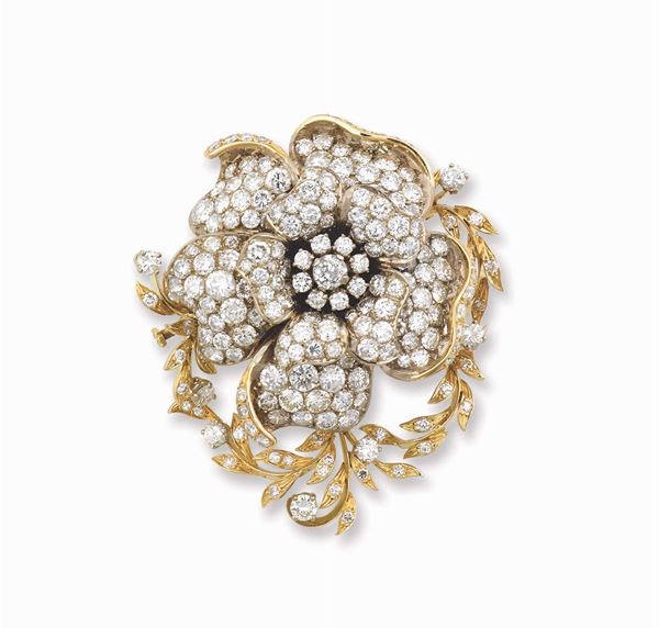 A diamond and gold en tremblant brooch