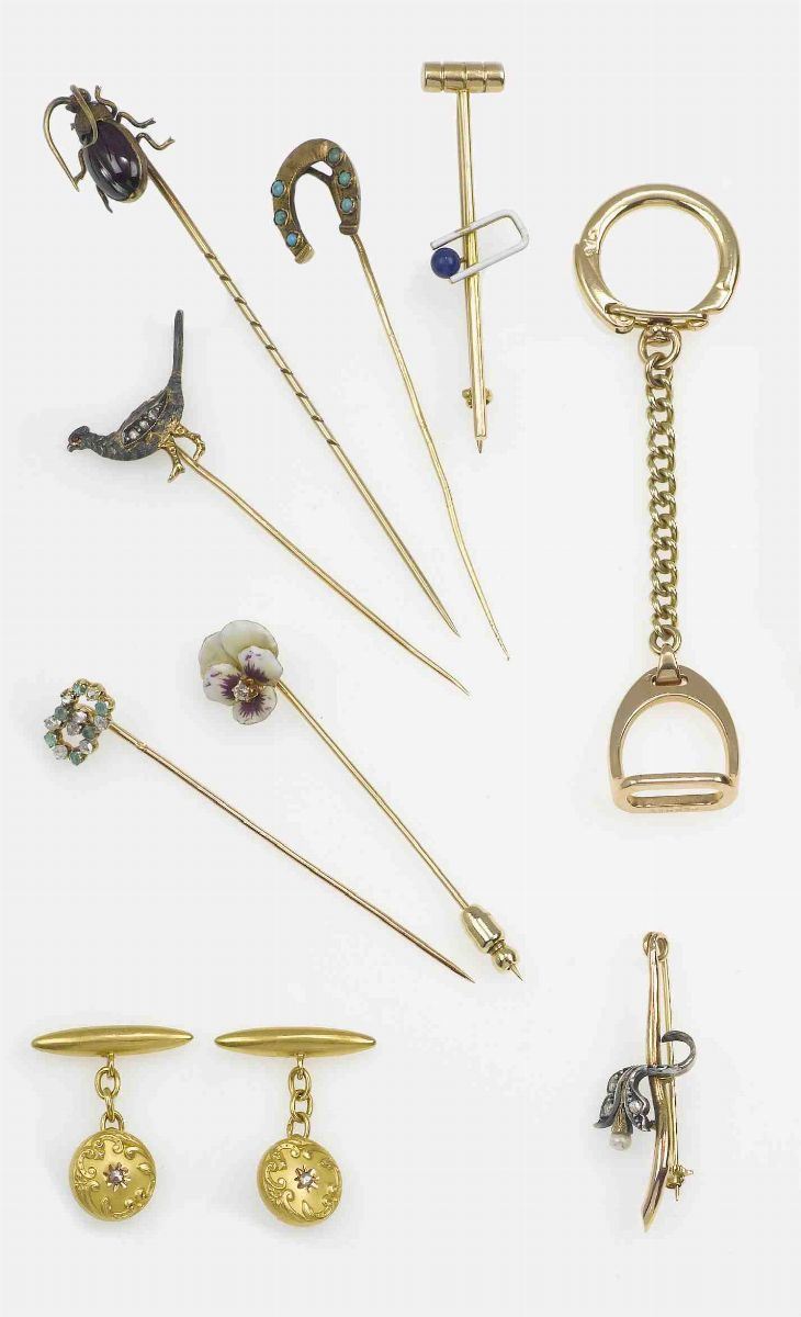 Lot composed by five tie pins, two brooches, a pair of cufflinks and a gold, silver, enamel and gem-set keychain  - Auction Fine Art - Cambi Casa d'Aste