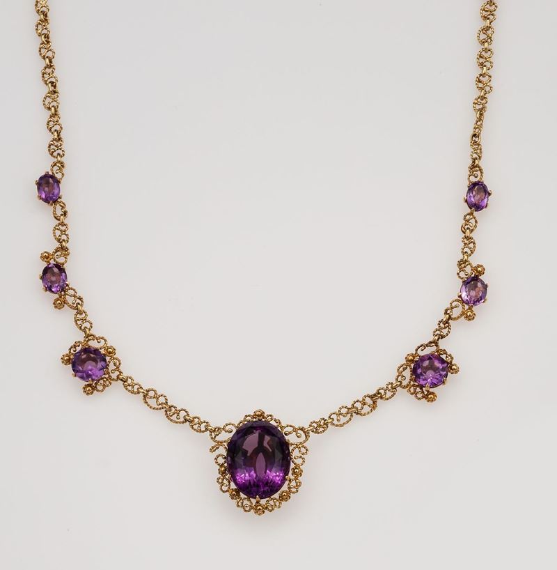 A gold and amethysts necklace  - Auction Fine Art - Cambi Casa d'Aste
