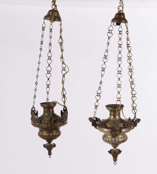 Due lanterne in rame diverse, XIX secolo
