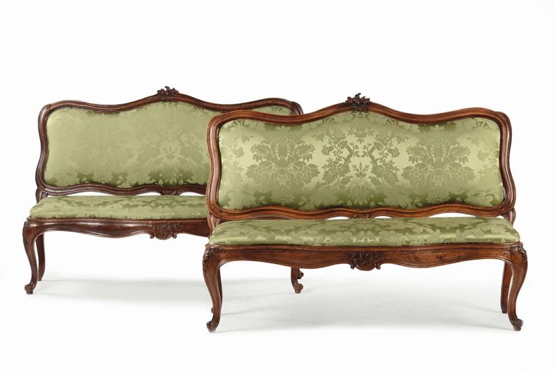 Coppia di panchette Luigi XV in noce, fine XVIII secolo  - Asta Antiquariato - Cambi Casa d'Aste