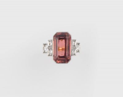 Anello con Tormalina e Diamanti