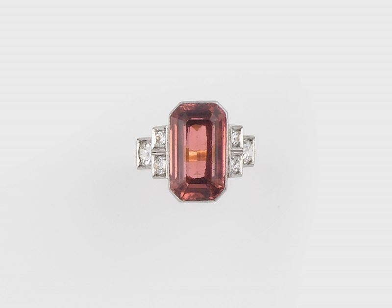 A tourmaline and diamond ring  - Auction Jewels - II - Cambi Casa d'Aste