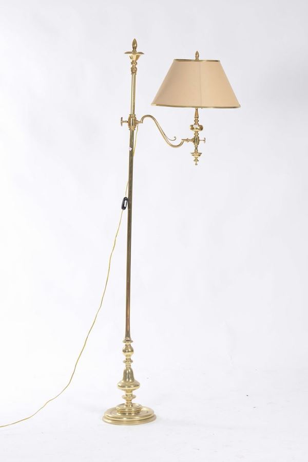 Lampada da terra in ottone, XX secolo
