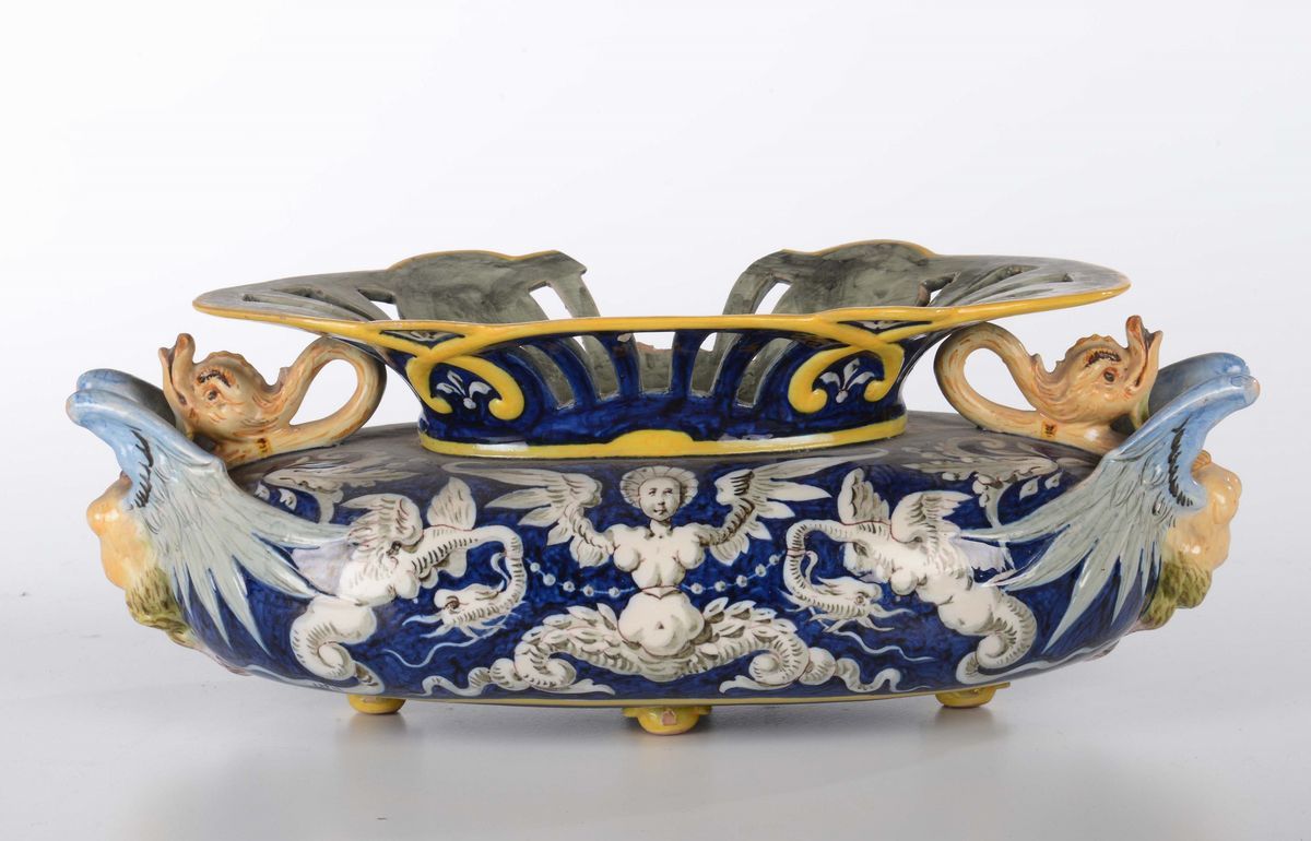 Cinque Pezzi in Maiolica di Gusto Antico, XX Secolo