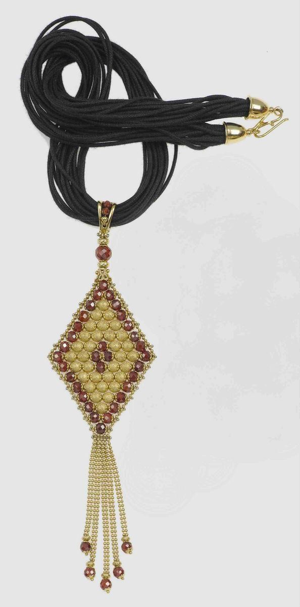 A paste and gold pendant  - Auction Fine Art - Cambi Casa d'Aste