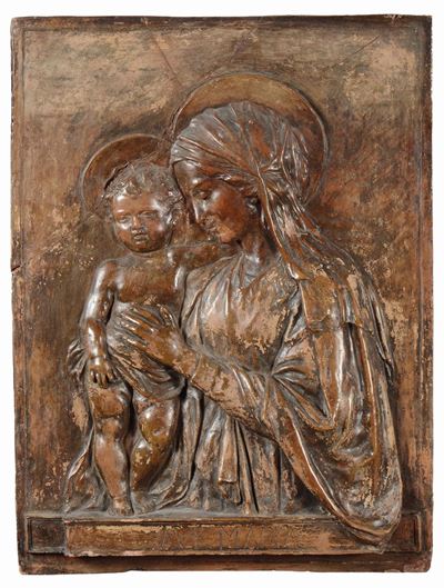 Placca in Terracotta Raffigurante Madonna con Bambino, nello Stile del XVI Secolo